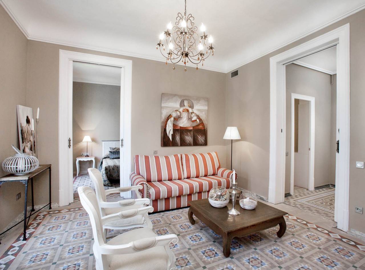 Entire apartment, Luxury Apartment by Bcn Rambla Catalunya Apartment in Barcelona Centre, Barcelona