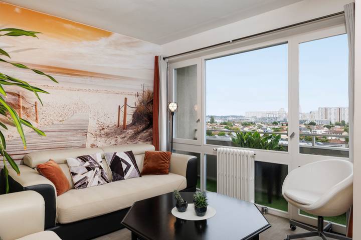 Ganze Wohnung, Klimatisierte T4-Wohnung mit Tennis – Komfort, Garten und Freizeit in Le Bouscat in Le Bouscat, Bordeaux und Umgebung