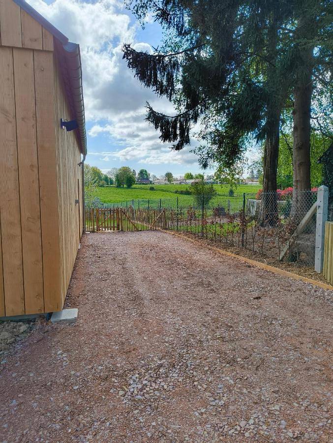 Location de vacances pour 6 personnes, avec jardin et piscine à Biville-la-Baignarde - 2