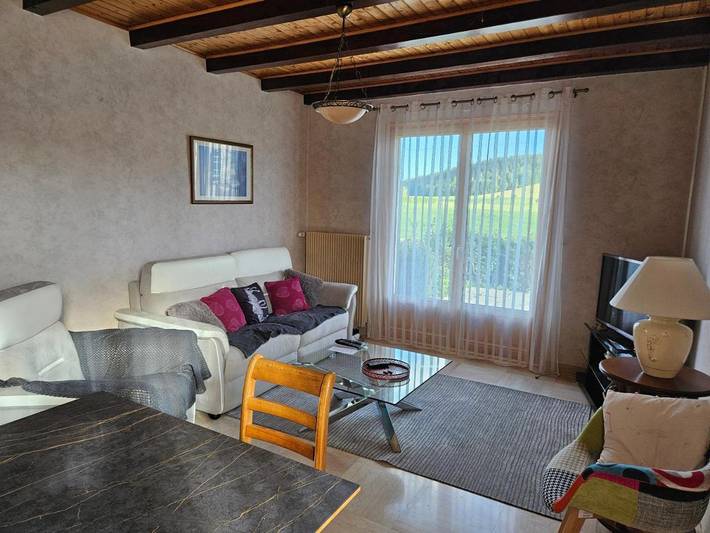Location de vacances pour 4 personnes, avec terrasse à Chaux - 2