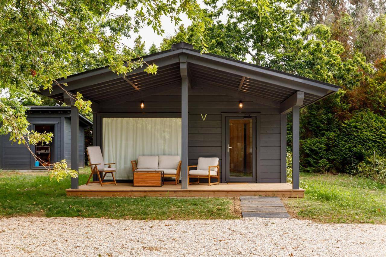 Bungalow Camping Los Manzanos in Santa Cruz (Coruña), Oleiros (Espanha)