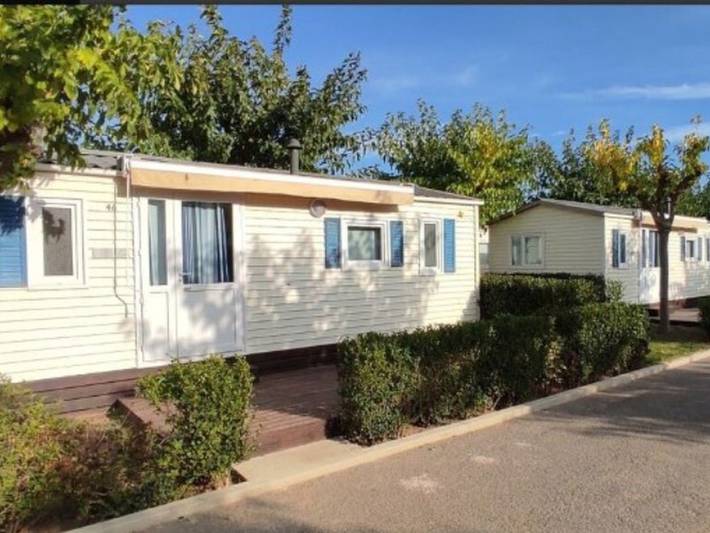 Casa rodante para 6 personas, con terraza y piscina en Calonge