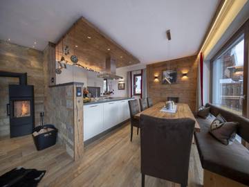Vakantiewoning voor 8 Personen in Neukirchen am Großvenediger, Kitzbüheler Alpen, Afbeelding 3