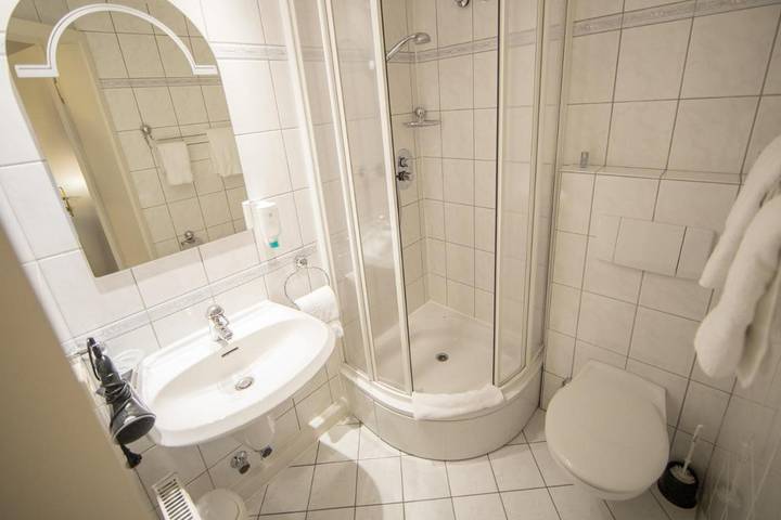 Hotel für 4 Personen, mit Terrasse und Garten in Lingen (Ems) - 3