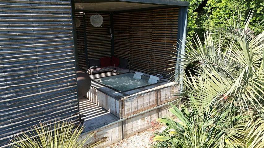Location de vacances pour 2 personnes, avec vue et jardin à Saze - 4