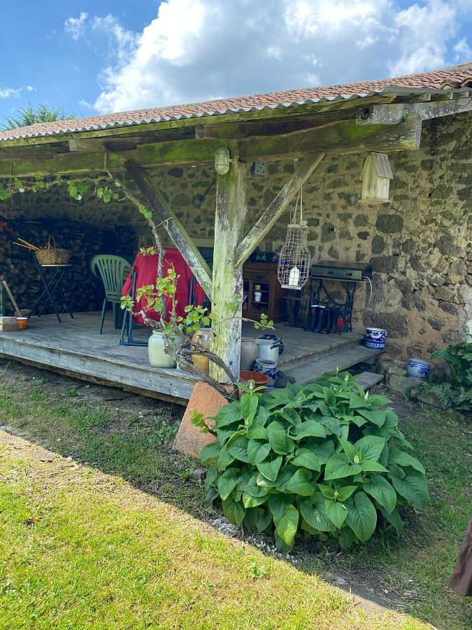 Location de vacances pour 2 personnes, avec vue et jardin, animaux acceptés à Busserolles - 3