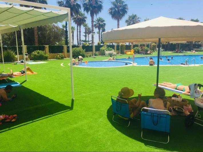 Appartement de vacances pour 4 personnes, avec balcon ainsi que jacuzzi et piscine - 1