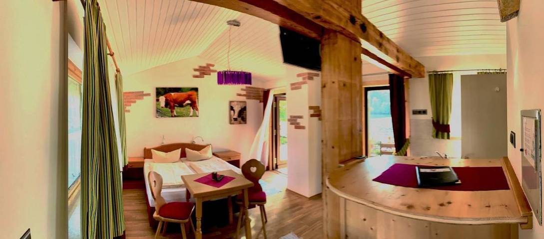 Ferienwohnung für 2 Personen, mit Balkon und Terrasse sowie Garten und Sauna am Schliersee - 3