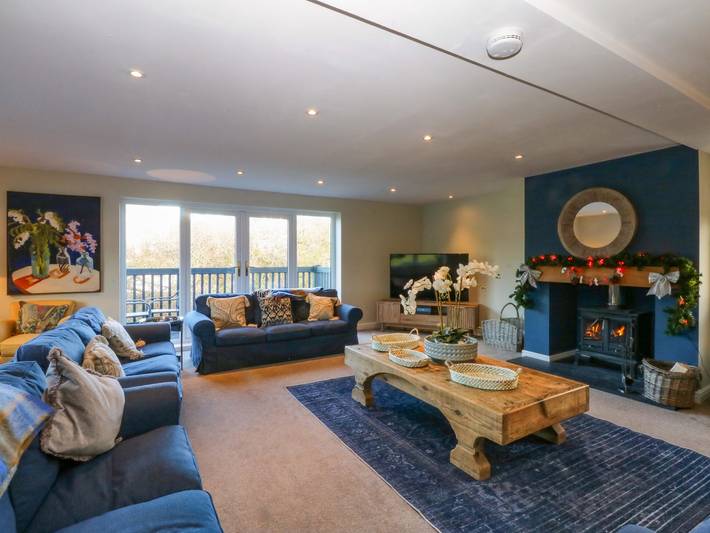 Cottage for 15 people, with Hot tub and Garden on the Isle of Anglesey