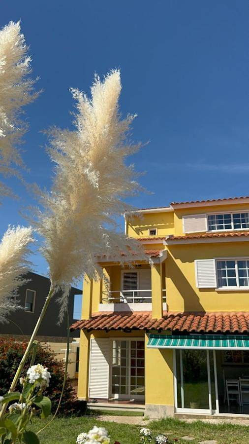 Location de vacances pour 16 personnes, avec jardin ainsi que piscine et vue, adapté aux familles à Carcavelos - 2