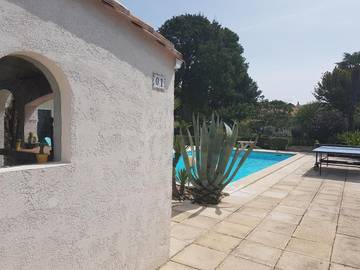 Gîte pour 2 personnes, avec piscine et jardin à Talais