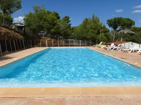 Mobil home pour 4 personnes, avec piscine à Salses-le-Château