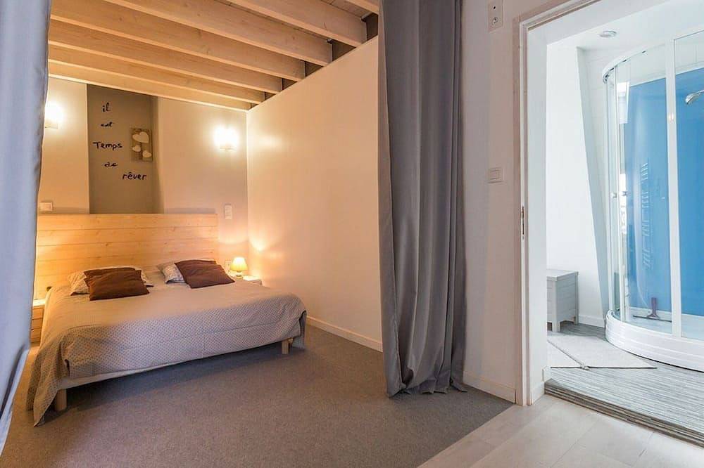 Apartamento Tranquilo Cerca de la Playa con Jardín Privado y Wifi en Pornic in Pornic, Côte de Jade