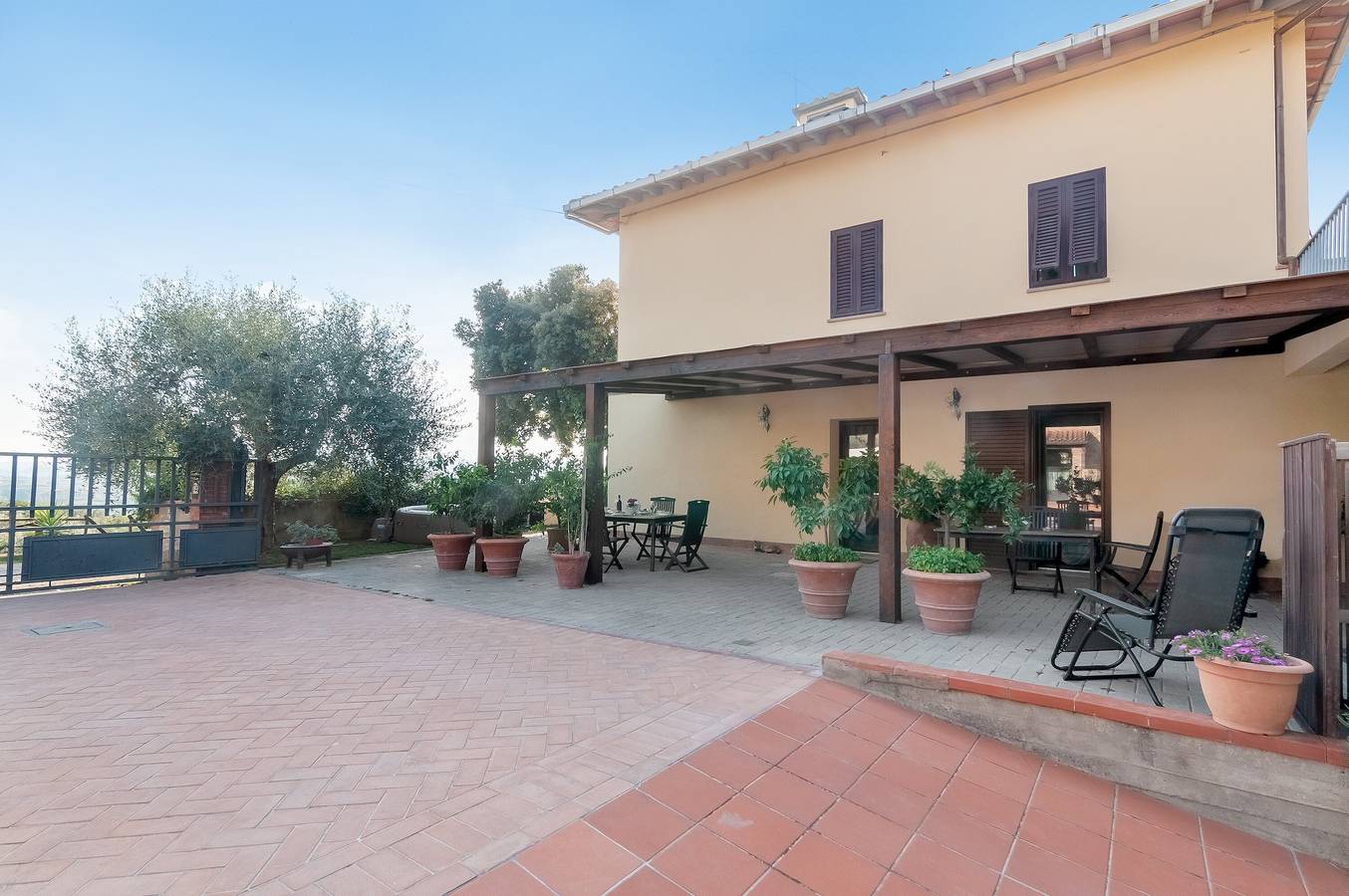 Ferienhaus 'Il Piccolo Borgo' mit Gemeinschaftspool, Wlan und Klimaanlage in Gorgognano, Certaldo