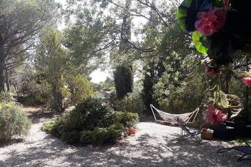 Maison de campagne pour 4 personnes, avec jardin et terrasse, animaux acceptés à Fabrezan