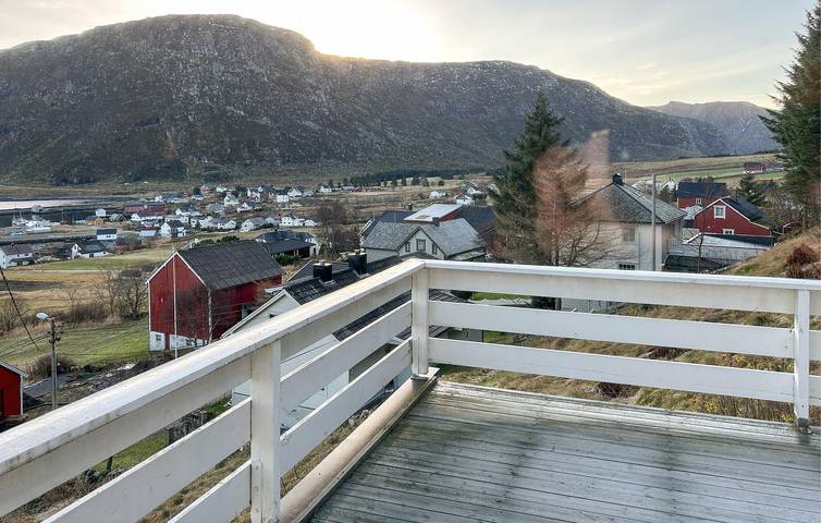 Ferienhaus für 7 Personen mit Garten in Herøy