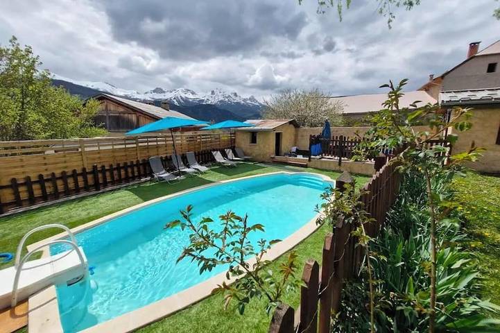 Maison de vacances pour 15 personnes, avec Jacuzzi ainsi que Jardin et Piscine