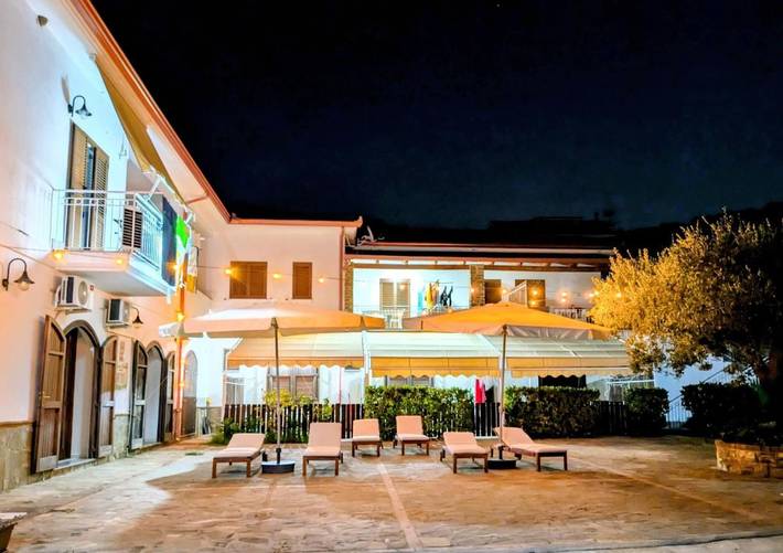 Appartamento per 6 persone, con Balcone e Terrazza nonché Giardino e Panorama a San Mauro Cilento