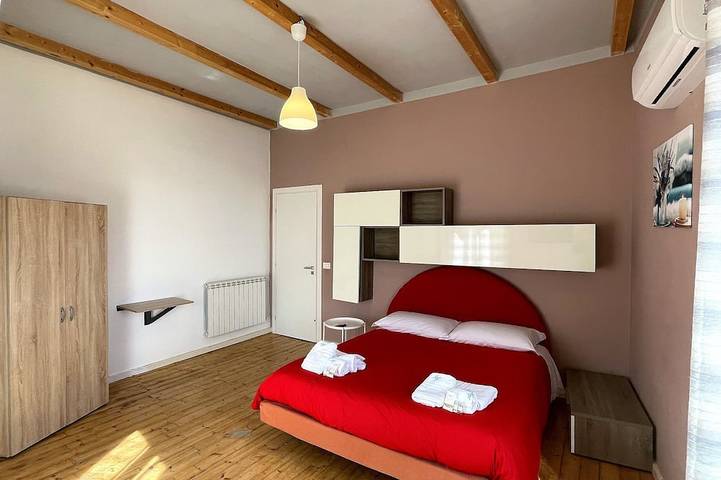 Entire apartment, Akragas Home - In the center Via Atenea and city view in Agrigento, Agrigento Province