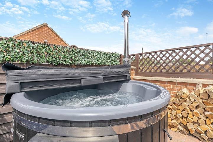 Hytte for 4 personer, med have og jacuzzi, husdyr tilladt - 1