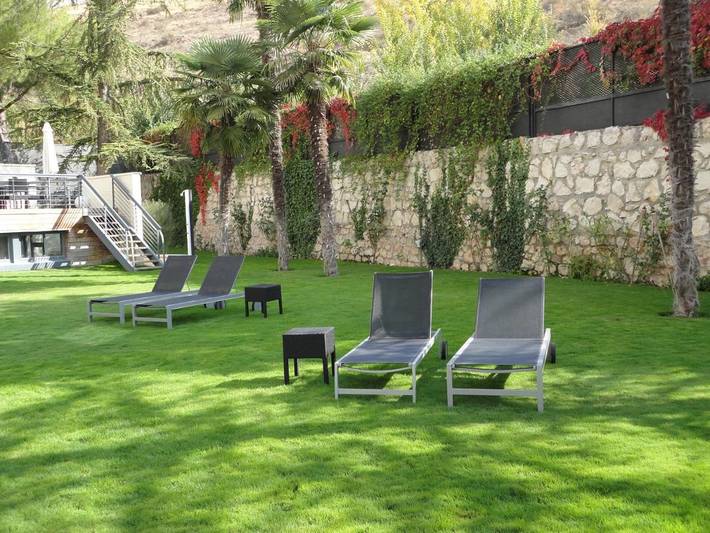 Hotel para 2 personas, con piscina y vistas además de sauna y jardín - 1