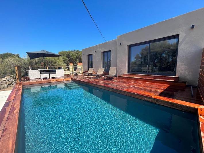 Villa pour 6 personnes, avec vue ainsi que terrasse et piscine dans Haute-Corse