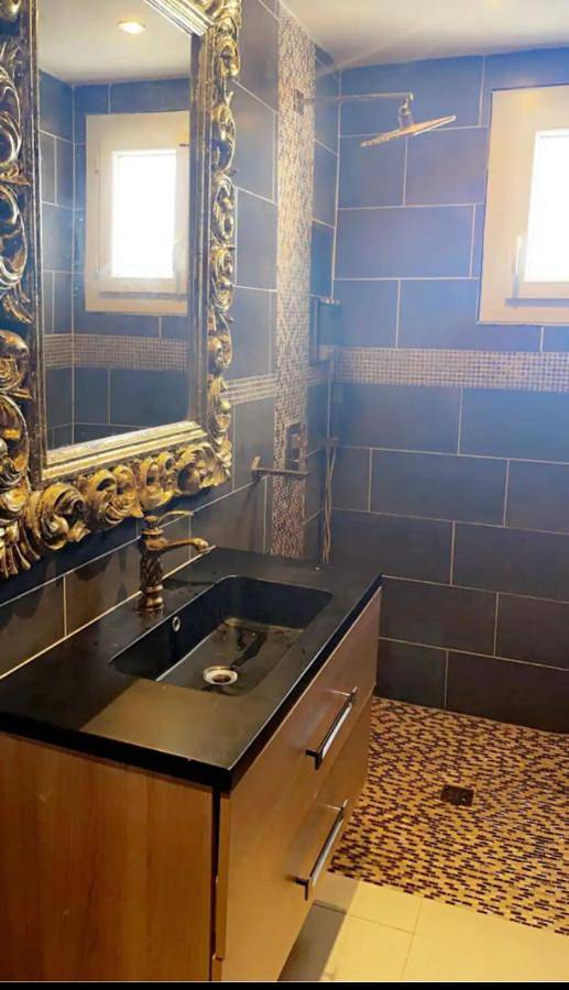 Gîte pour 6 personnes, avec jardin ainsi que terrasse et vue à Bagnols-sur-Cèze - 3