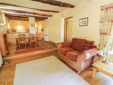 Log Cabin for 2 People in Herefordshire, Midlands, Photo 4