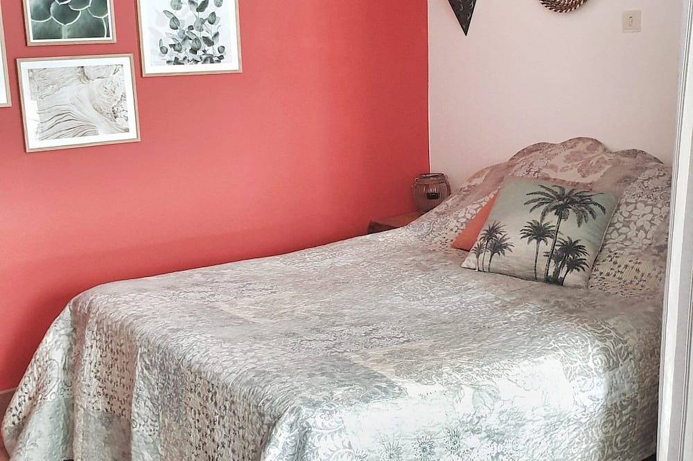 \"Come\" à la maison , 3 gîtes avec piscine en plein coeur de Vacqueyras in Vacqueyras, Vaucluse