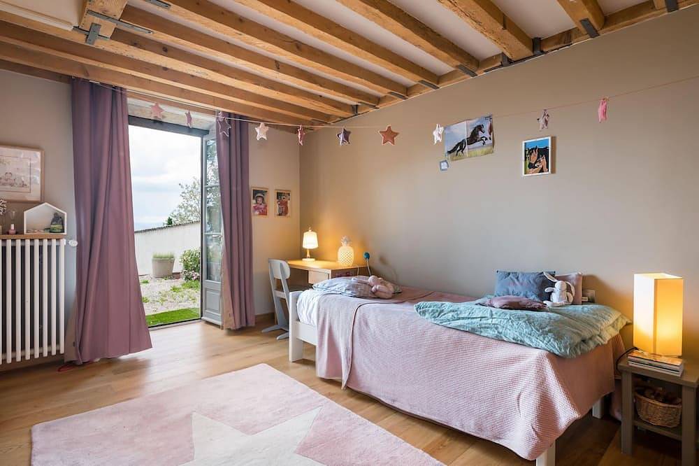 Volange - Maison rénovée avec jardin, piscine et vue exceptionnelle in Saint-Didier-au-Mont-d'Or, Lyon et ses environs