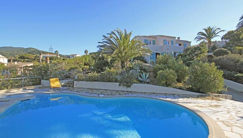 Villa pour 16 personnes, avec piscine ainsi que vue et jardin, animaux acceptés - 1