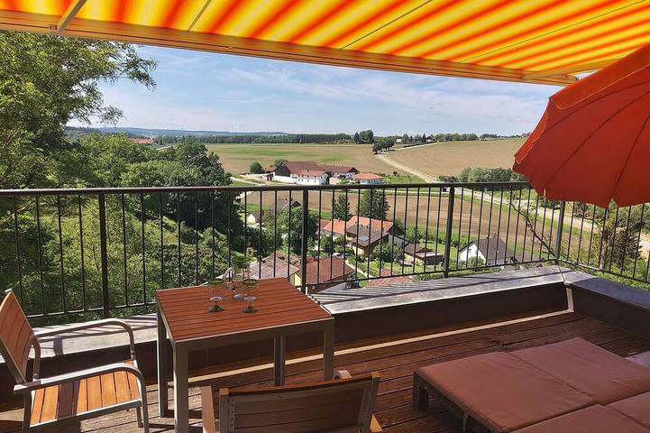 Ferienwohnung für 2 Personen, mit Balkon und Pool sowie Sauna