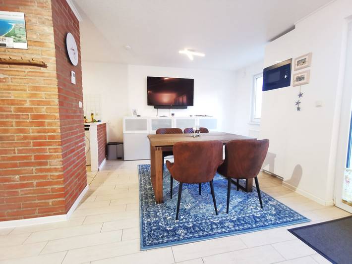 50m² Ferienhäuschen für bis zu 4 Personen in Strandnähe mit eigenem Garten, Terrasse und Strandkorb in Warnemünde Strand, Rostock