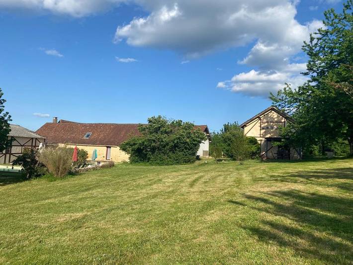 Location de vacances pour 4 personnes, avec jardin et piscine à Saint-Avit-de-Vialard - 3