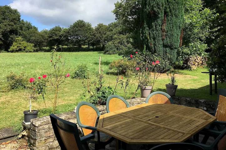 Gîte pour 6 personnes, avec jardin et vue à Plumelec - 2