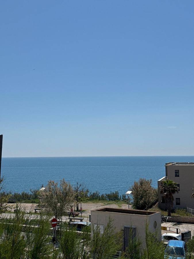 Gîte pour 4 personnes, avec vue et terrasse, animaux acceptés dans Plage de la Crique de l'Anau - 4