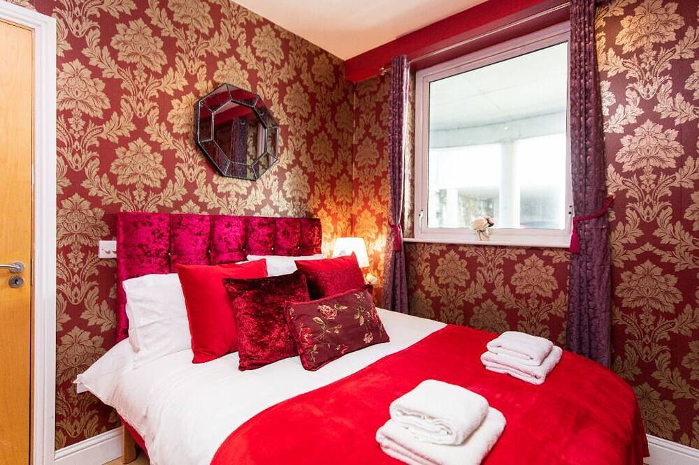Entire apartment, Seaview Luxury City Center-best Location in Eyre Square, Galway