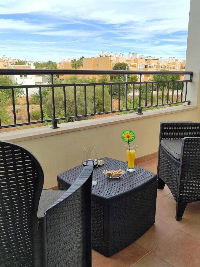 Ferienpark für 6 Personen, mit Kinderpool und Pool sowie Garten und Terrasse in Portugal - 3