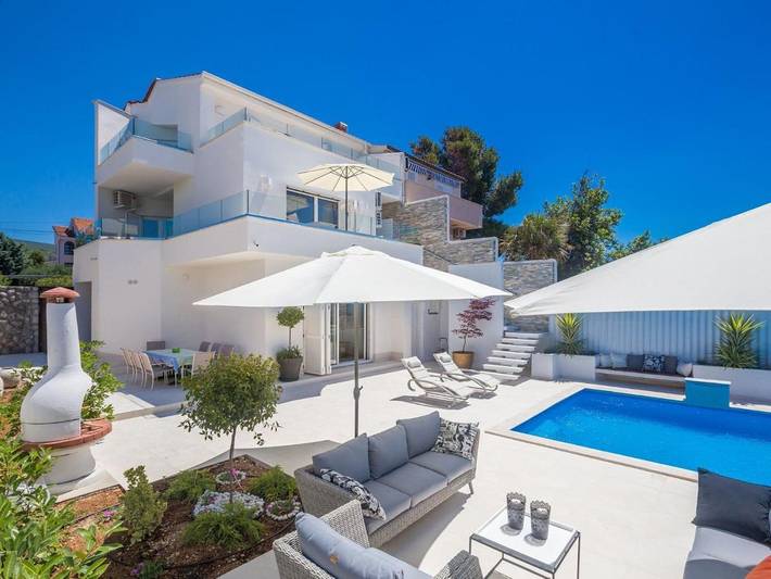 Ferienhaus für 12 Personen, mit Balkon in Punat - 2