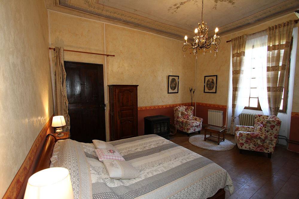 Château de Gordes - Chambre de Gordes in Laval (Isère), Isère