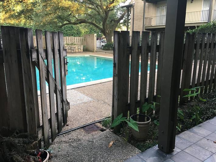 Appartement de vacances pour 4 personnes, avec piscine et balcon