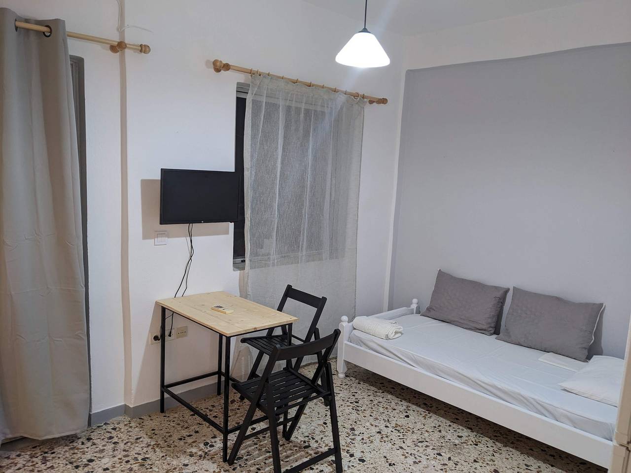 Ganze Wohnung, Apartment 'Kagias 1' mit Meerblick, Wlan und Klimaanlage in Messenien