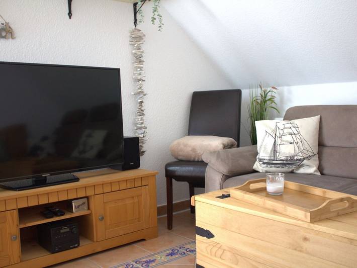 Ferienwohnung für 6 Personen, mit Balkon/Terrasse und Balkon sowie Seeblick in Leer und Umgebung - 3