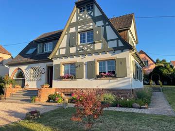 Gîte pour 4 personnes, avec vue ainsi que sauna et jardin à Barr