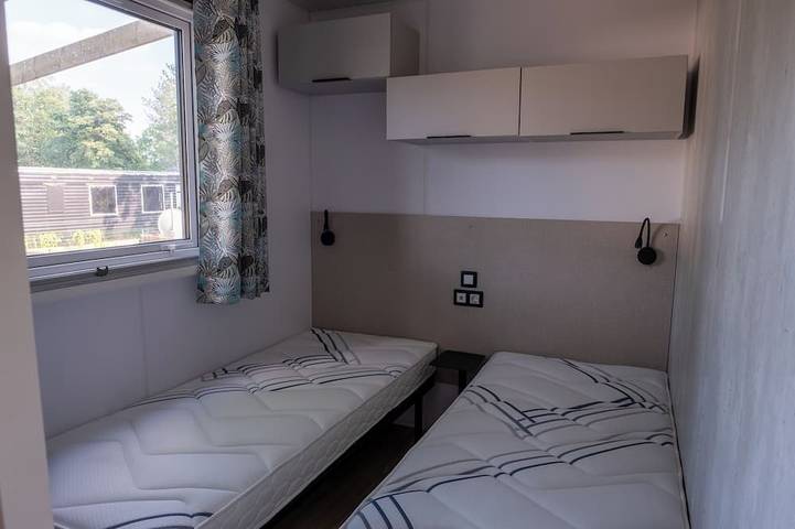 New mobile home at Camping Heidestrand Zonhoven—pets welcome in Zonhoven, Hasselt und Umgebung