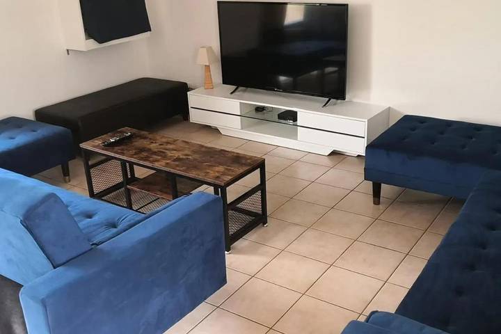 Villa pour 16 personnes, avec piscine