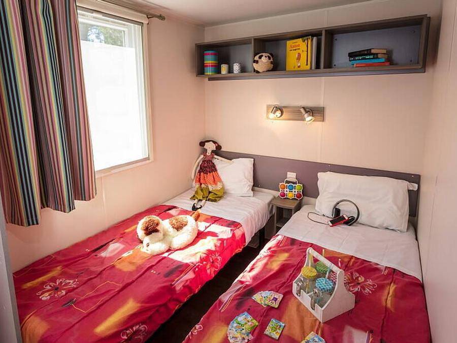 Camping Le Helles  - Mobilheim 4 personen - Mobilheim | Classic | 2 Zi. | 4 Pers. | Erhöhte Terrasse in Combrit, Côte de Cornouaille