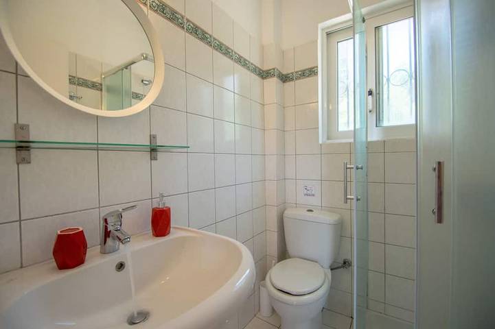 Ferienhaus für 8 Personen, mit Balkon und Garten in Kalamaki - 2