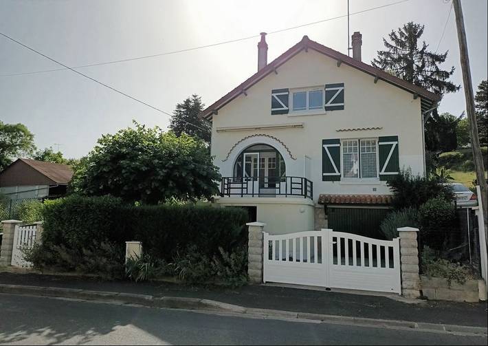 Gîte pour 7 personnes, avec jardin et terrasse, animaux acceptés