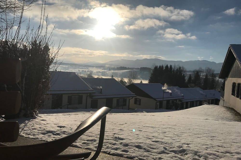 Freundliches Ferienhaus in sonniger Lage und wunderschönem See- und Fernblick in Lechbruck am See, Bayerisch Schwaben